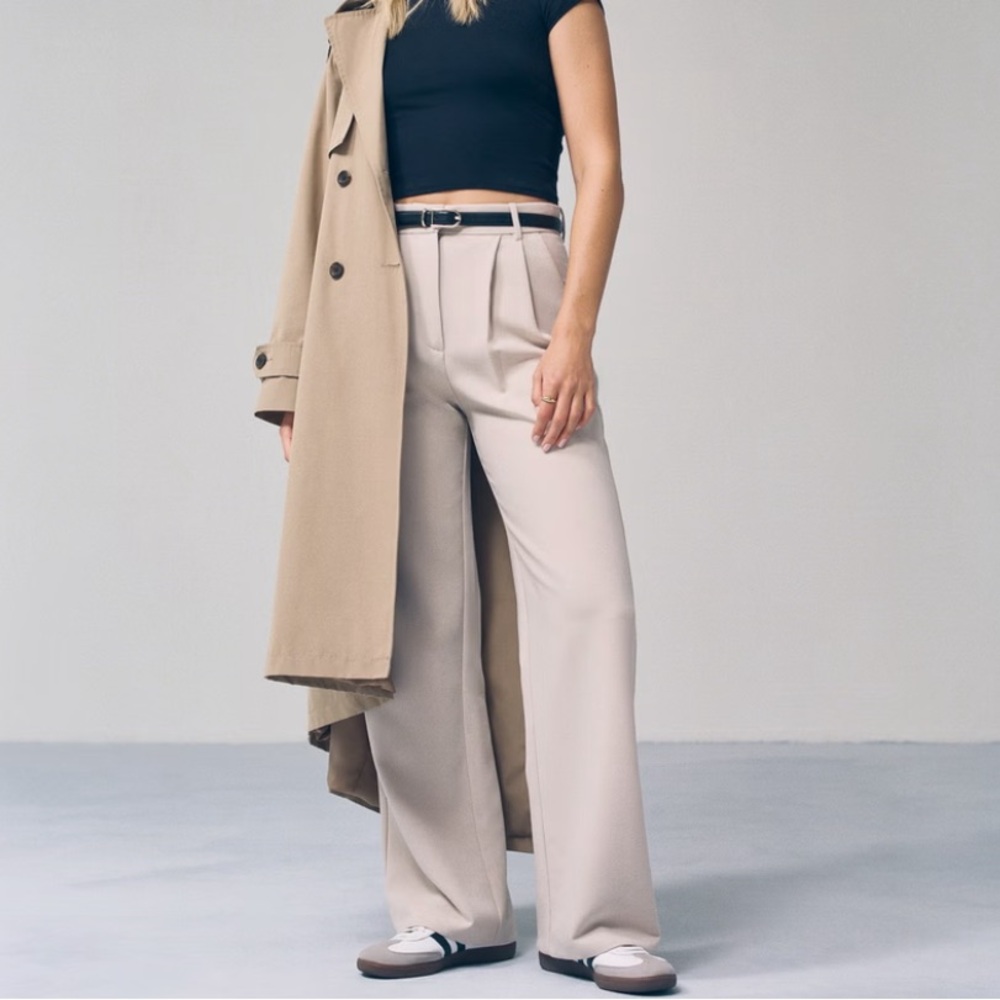 NWT Abercrombie & Fitch Sloane Tailored Pant Light Taupe